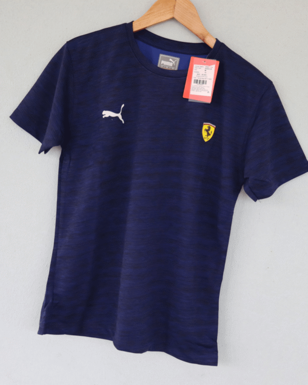 Sports Neck T-shirt Medium size