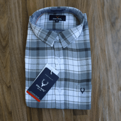 XL size shirt