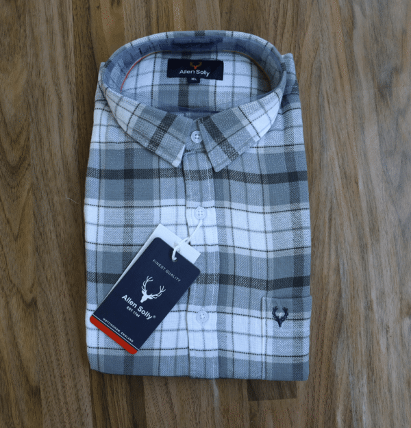 XL size shirt