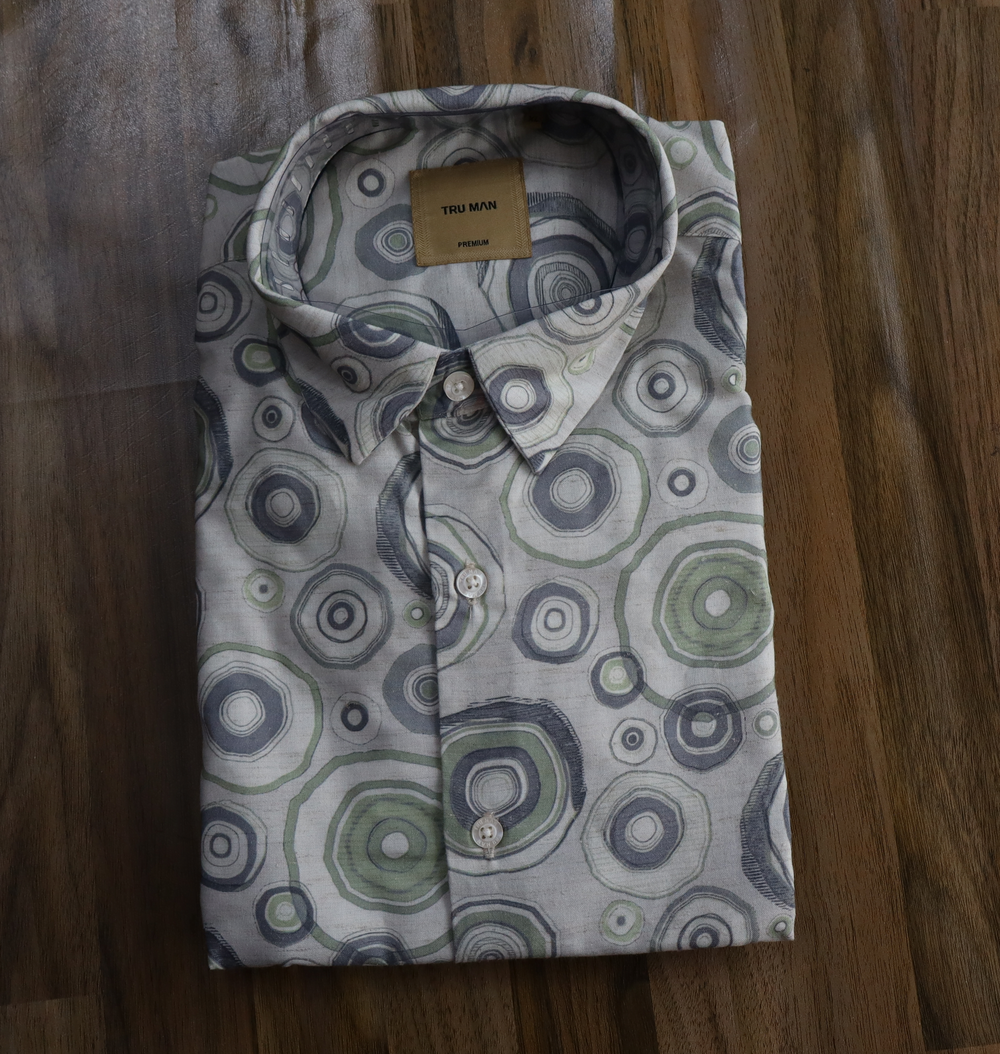 XL size shirt